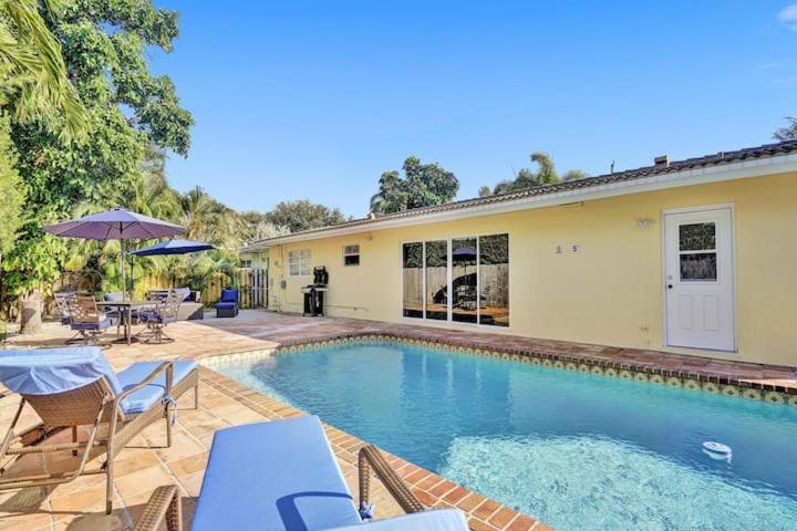 Beautiful 4 Bedrooms/Pool/Walk To Beach ディアフィールド・ビーチ エクステリア 写真