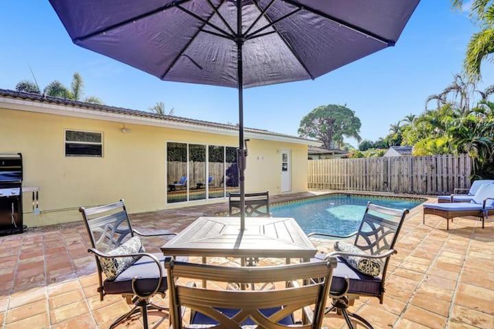 Beautiful 4 Bedrooms/Pool/Walk To Beach ディアフィールド・ビーチ エクステリア 写真
