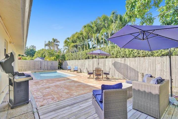 Beautiful 4 Bedrooms/Pool/Walk To Beach ディアフィールド・ビーチ エクステリア 写真