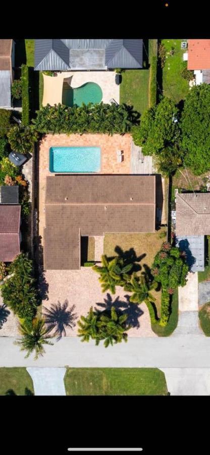 Beautiful 4 Bedrooms/Pool/Walk To Beach ディアフィールド・ビーチ エクステリア 写真