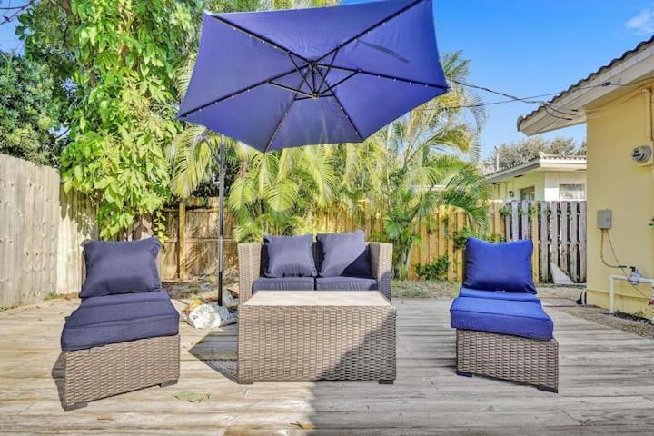 Beautiful 4 Bedrooms/Pool/Walk To Beach ディアフィールド・ビーチ エクステリア 写真