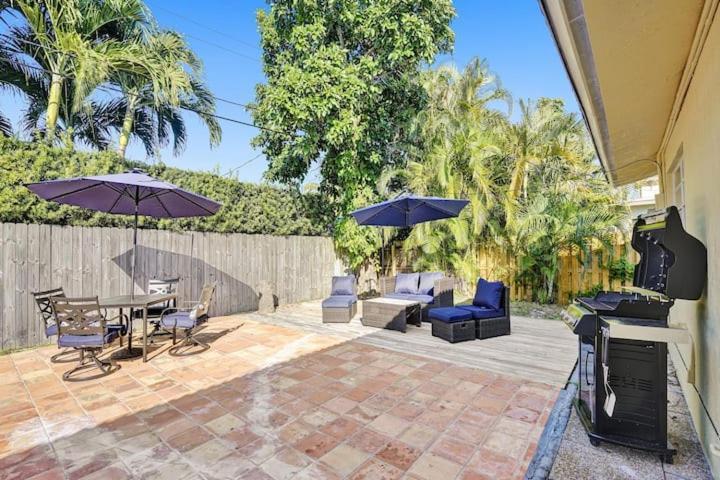 Beautiful 4 Bedrooms/Pool/Walk To Beach ディアフィールド・ビーチ エクステリア 写真