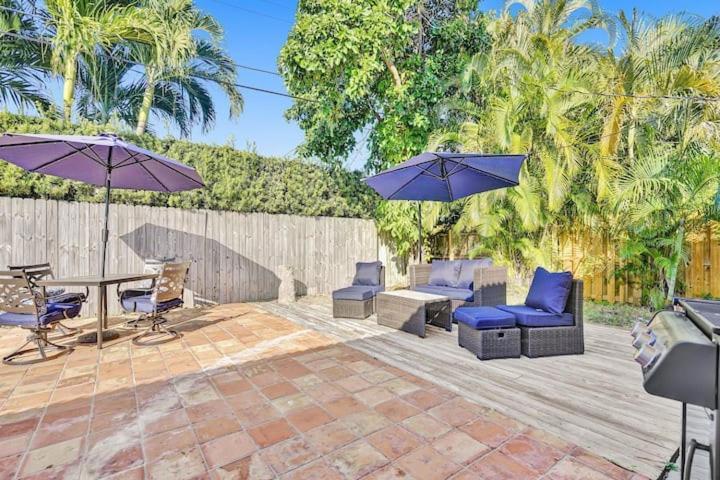 Beautiful 4 Bedrooms/Pool/Walk To Beach ディアフィールド・ビーチ エクステリア 写真